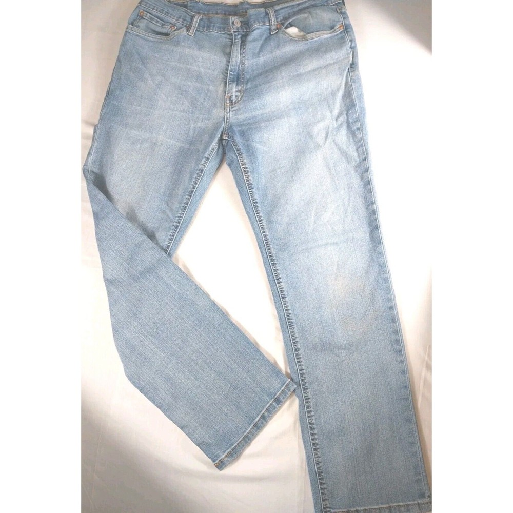 Mens Levi Jeans Style 541 Size 38x32 Notice Stains